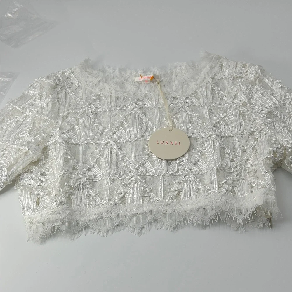 Luxxel White Textured Lace Crop Top
